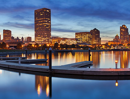 Milwaukee, WI skyline