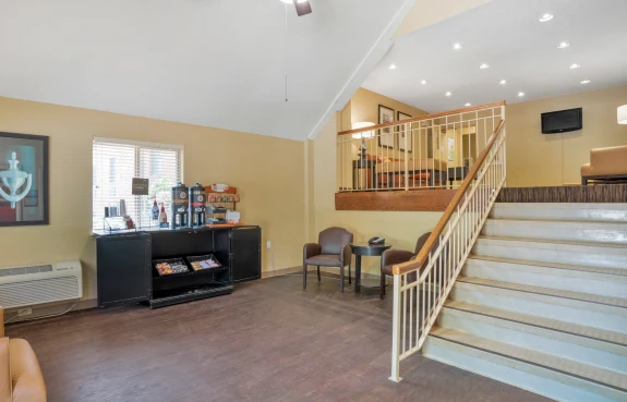 Lobby and Guest Check-in