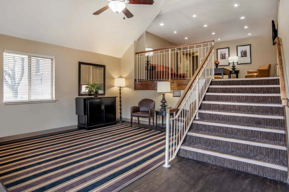 Lobby and Guest Check-in