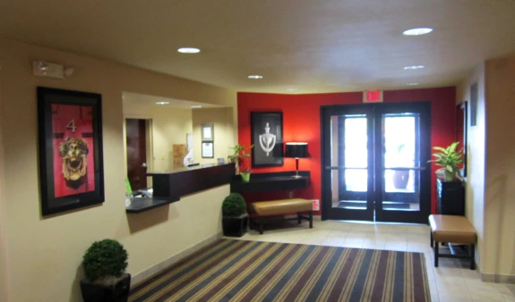 Lobby and Guest Check-in