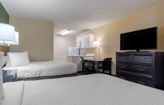 Studio Suite - 2 Full Beds