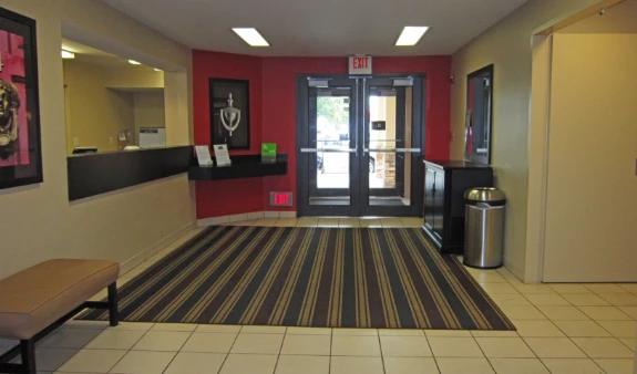 Lobby and Guest Check-in