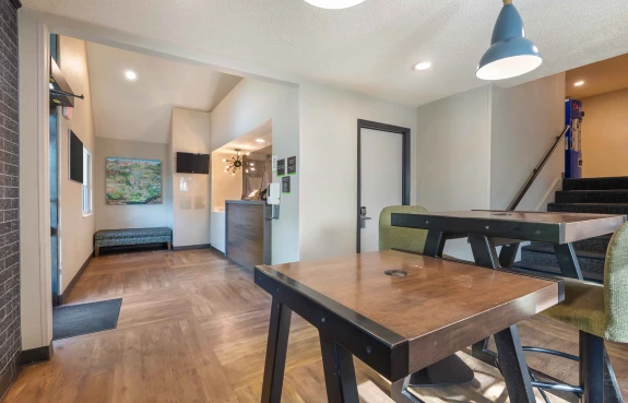 Lobby and Guest Check-in