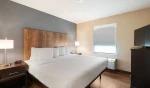 1 Bedroom Suite - 1 King Bed