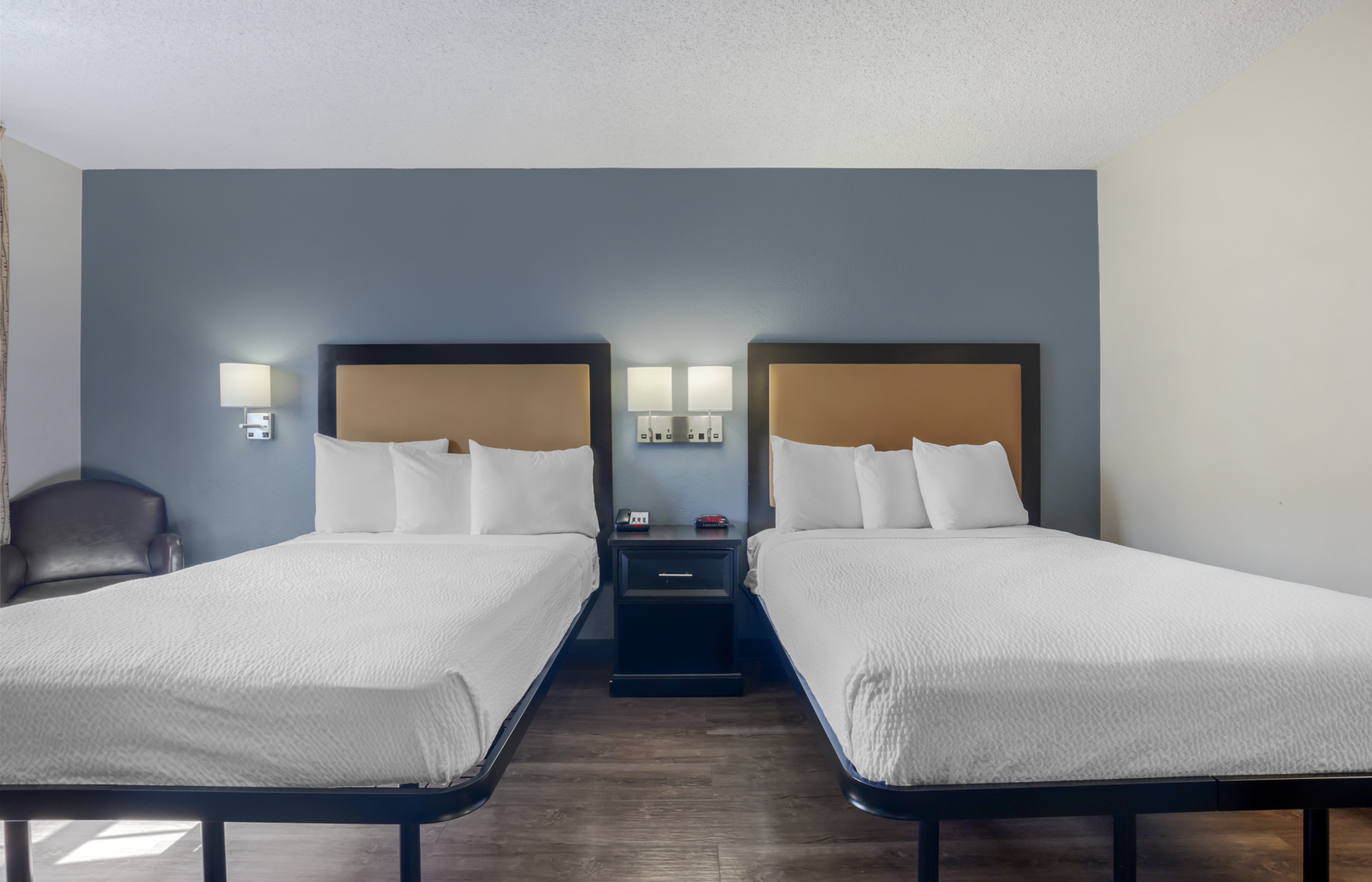 Studio Suite - 2 Full Beds