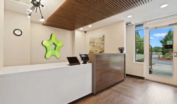 Lobby and Guest Check-in