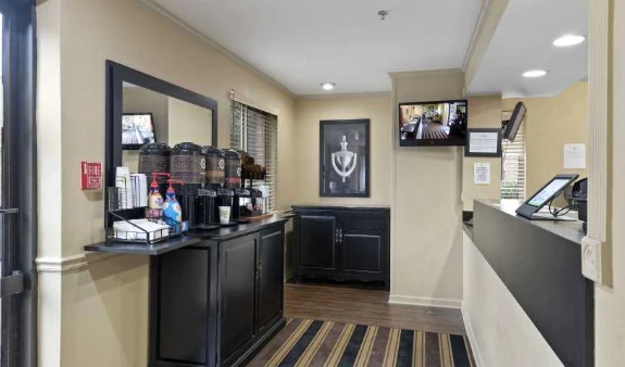 Lobby and Guest Check-in