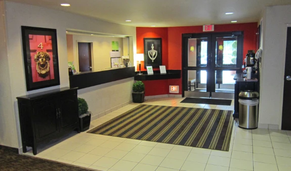 Lobby and Guest Check-in