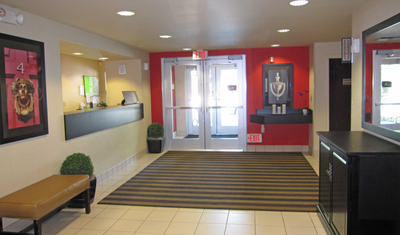 Lobby and Guest Check-in