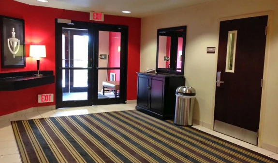 Lobby and Guest Check-in