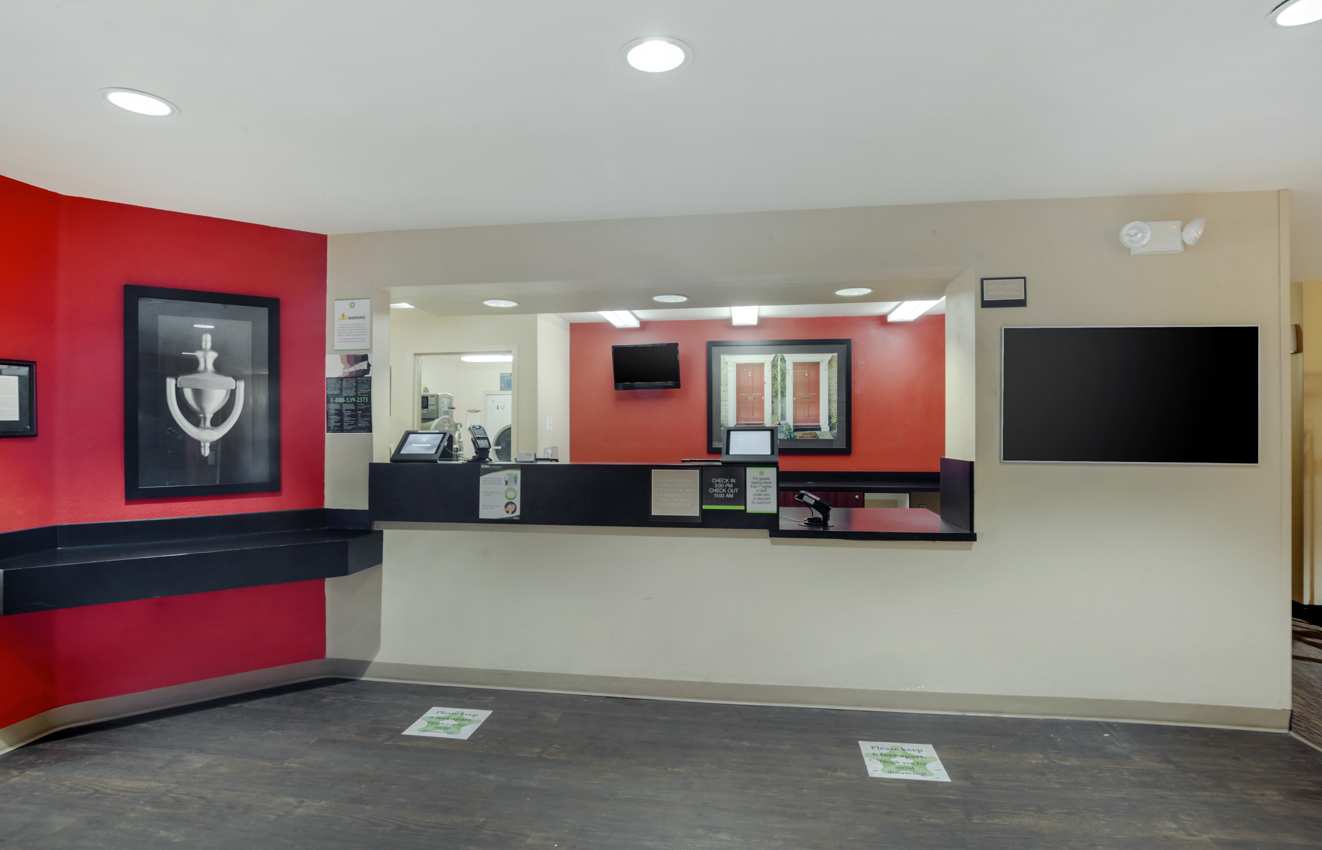 Lobby and Guest Check-in