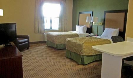 Studio Suite - 2 Twin Beds