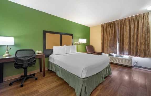 Studio Suite - 1 Queen Bed