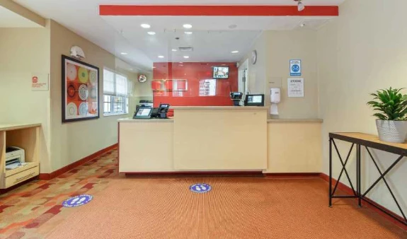 Lobby and Guest Check-in