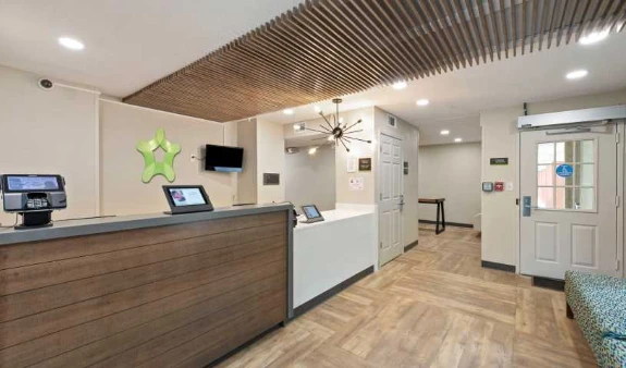 Lobby and Guest Check-in