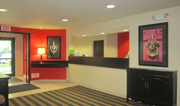 Lobby and Guest Check-in