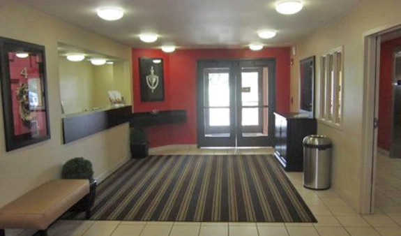 Lobby and Guest Check-in