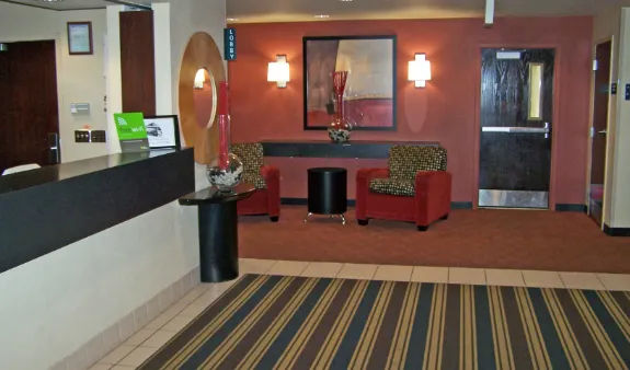 Lobby and Guest Check-in