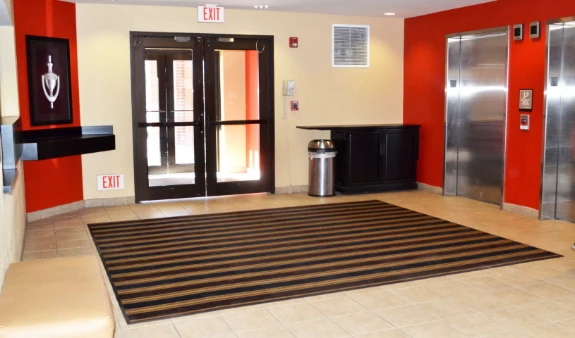 Lobby and Guest Check-in